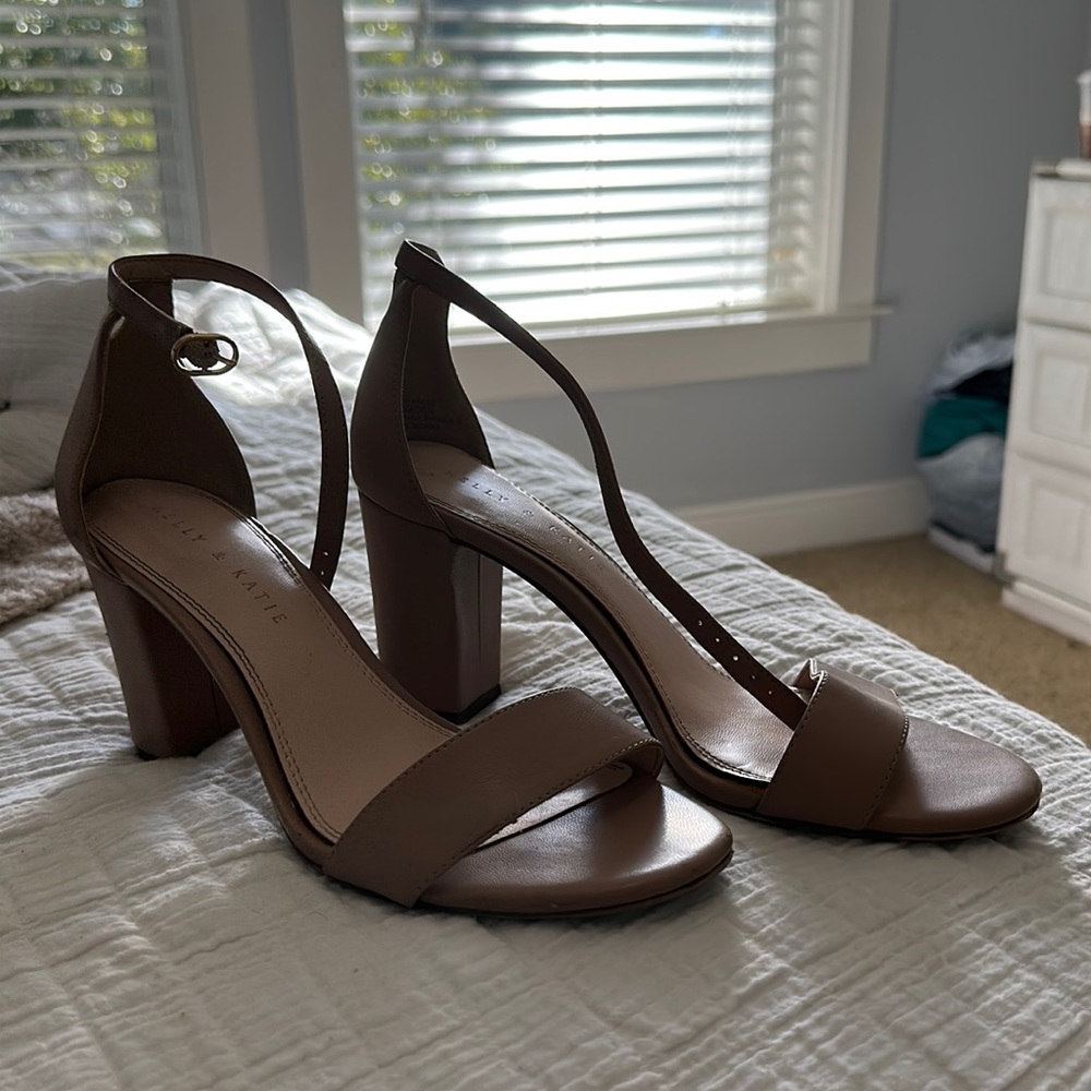Light tan heels
